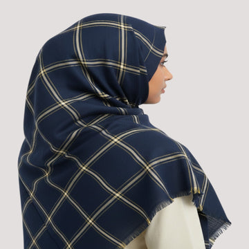 Checkered Viscose Stole (12pcs pack) چیکرڈ ویسکوز سٹول – پریمیم کوالٹی