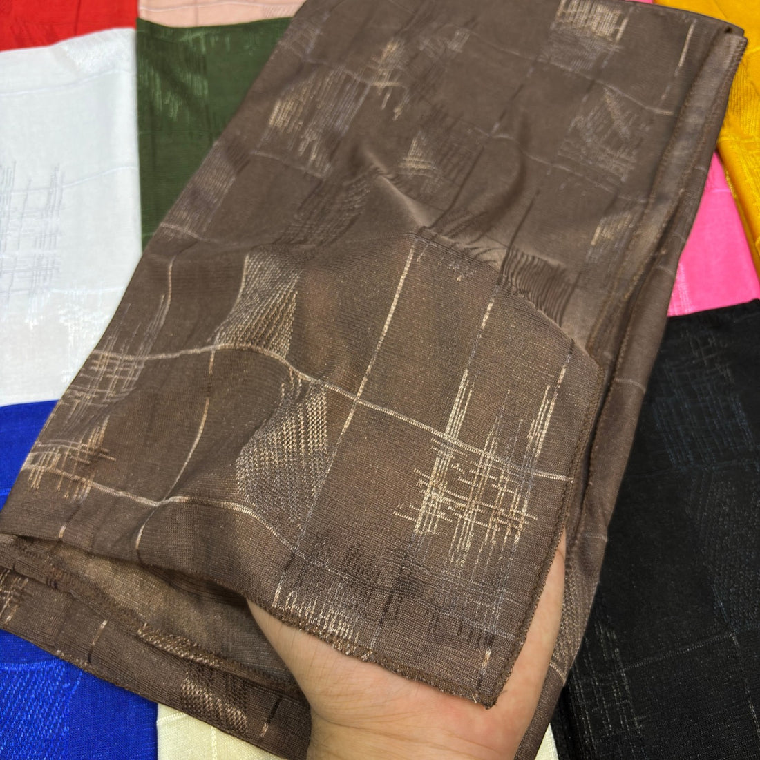 Jersey Jacquard Stole #662, 12-piece wholesale pack, Rayyan Hijab Store - photo 1
