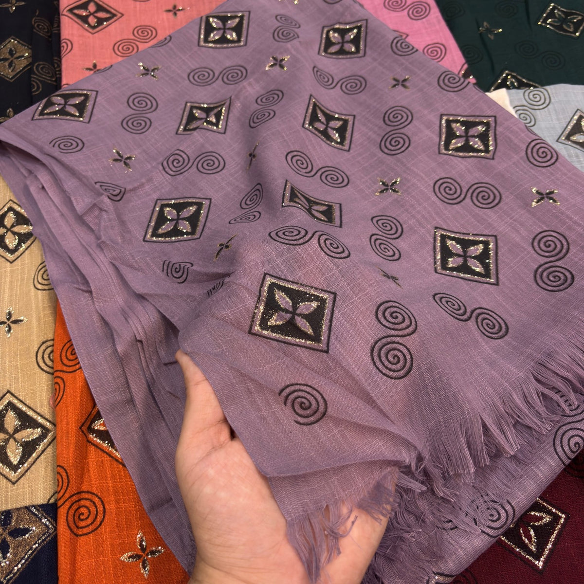 Cashmere Printed Stole #Sc18, 12-piece wholesale pack, Rayyan Hijab Store - photo 2